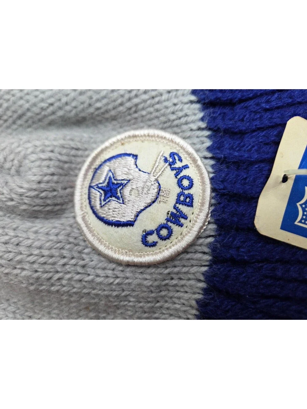 Dallas Cowboys Vintage Official Licensed Knit Beanie and Gloves Set